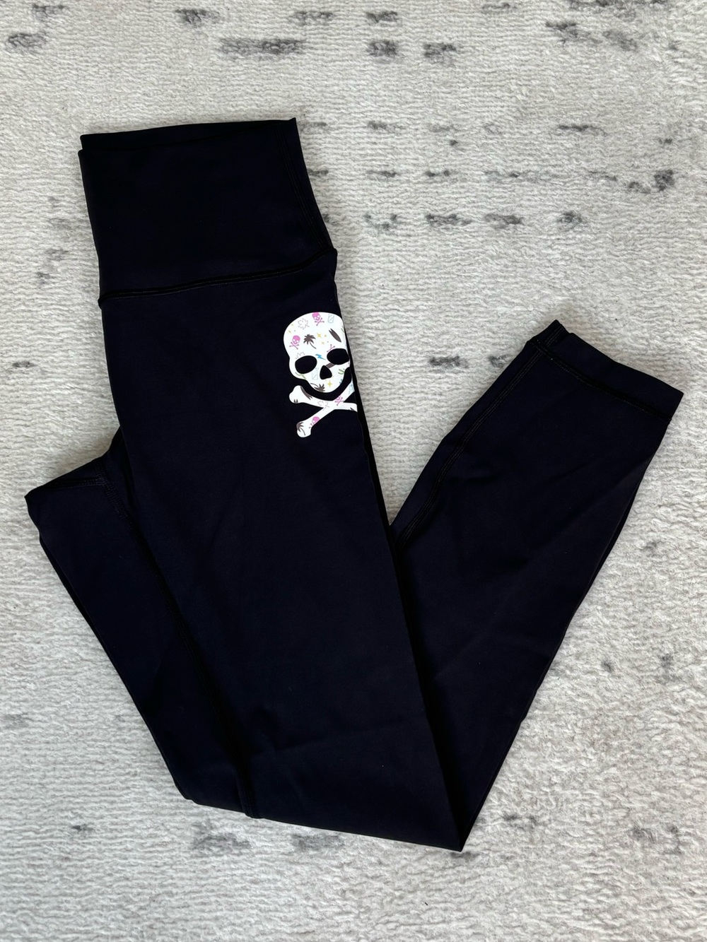 Soul Cycle Lululemon Leggings New York with Skull